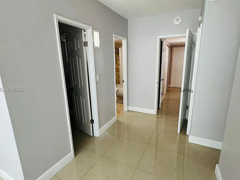 19390 Collins Ave #624 — Photo 21
