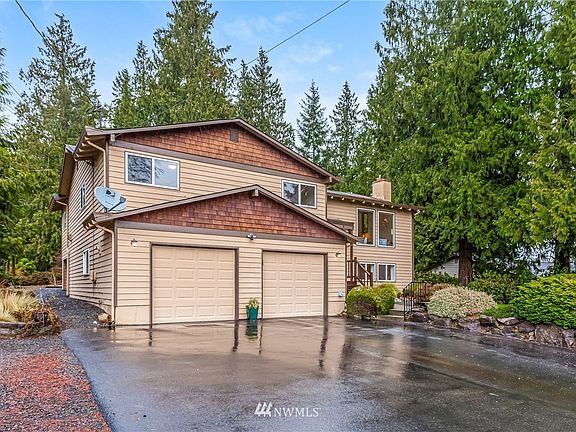 2nd image of 805 198th Pl SW