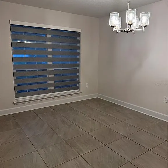 93 Royal Oak Dr — Photo 17