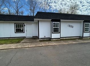 1300-1306 N Greenwich Ave #D, Russellville, AR 72801