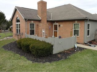 204 Pine Ridge Ct #204, Bellefontaine, OH