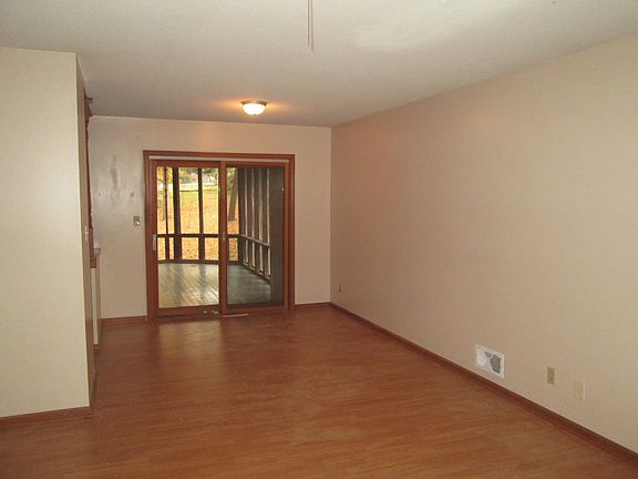 4th image of 12805 E 53rd St