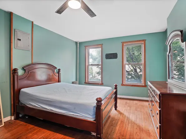 1088 Nostrand Avenue image 2 of 6