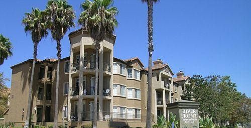 2nd image of 710 Camino De La Reina APT 323