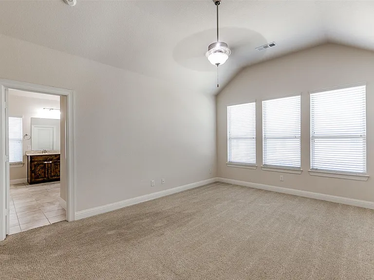 12618 Akenside Rd — Photo 15
