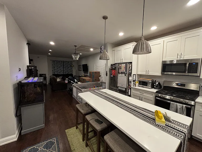 428 E Miner St — Photo 17
