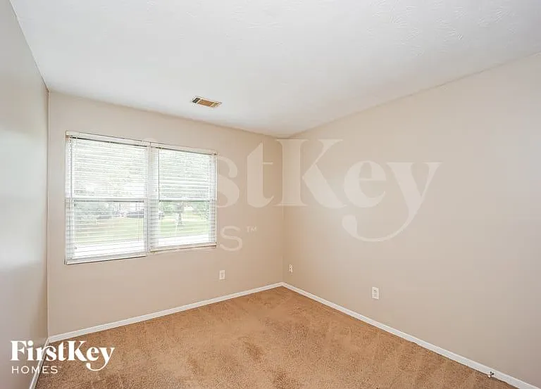 1287 Mill Lake Cir — Photo 13