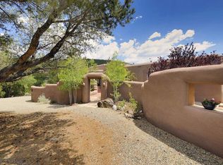 1302 Calle Joya #B, Santa Fe, NM 87501