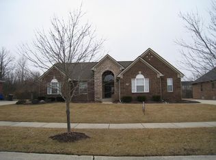 879 Ashton Woods Dr, Canton, MI 48187