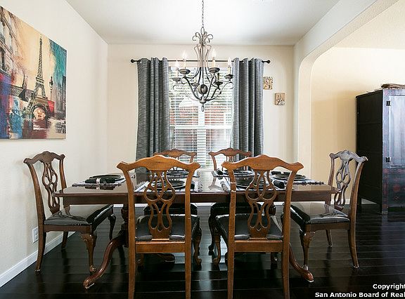 4th image of 511 Parkmont Ct