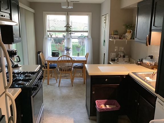 3rd image of 1231 N Regency Dr #1231
