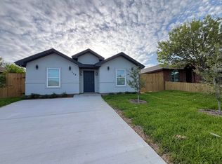 128 Leon Ave, Laredo, TX 78046