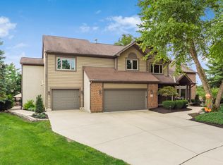 9759 Chaucer Ct NW, Pickerington, OH 43147