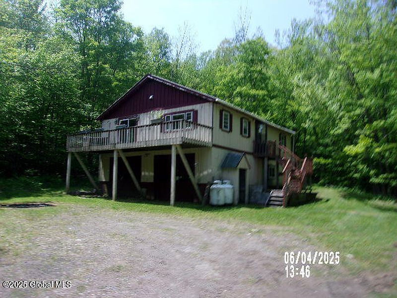 4th image of 428 Bartman Road
