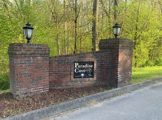 Forest Cove Ct, Jacksboro, TN 37757