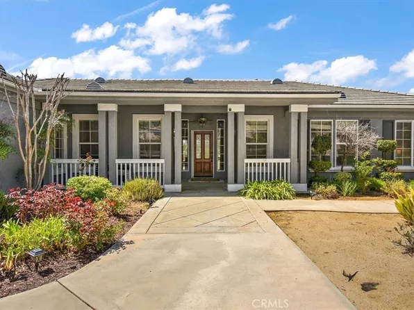 10946 Deer Valley Rd, Yucaipa, CA 92399