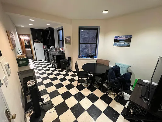 Rented by MOTION New York | media 6