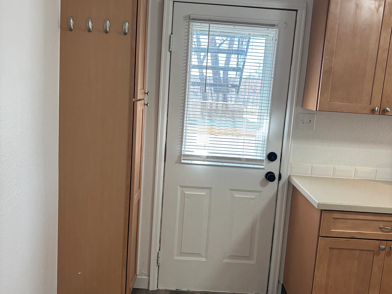 2 bed, 700 sqft, $2,150 — Photo 3