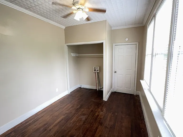 4052 N State St — Photo 3