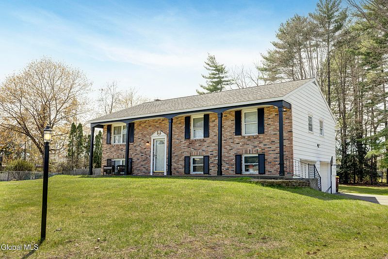 3rd image of 20 Wynnefield Drive