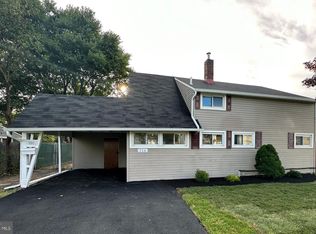 116 Goldengate Rd, Levittown, PA 19057