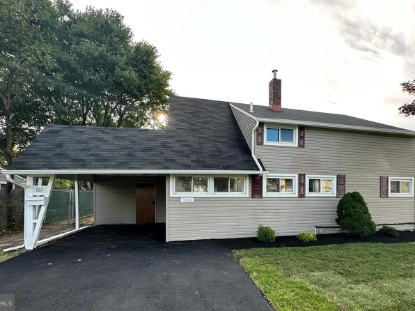 116 Goldengate Rd, Levittown, PA 19057