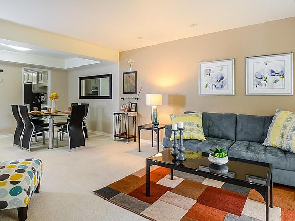 3rd image of 5569 Cribari Cir