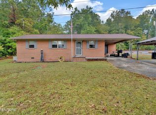 993 Swannsylvania Rd, Dandridge, TN 37725