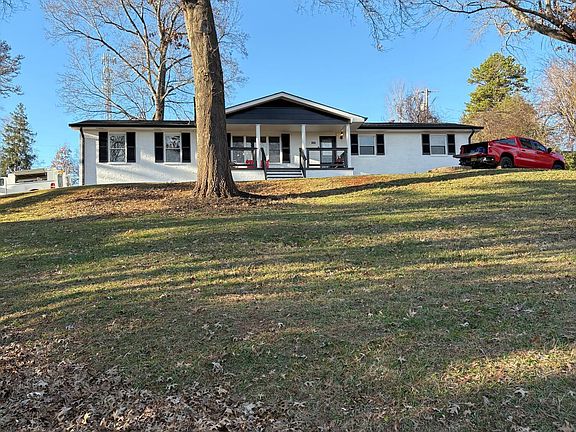 3rd image of 509 Hill Haven Dr