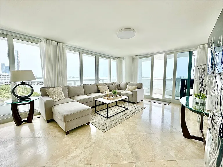 1717 N Bayshore Dr #A-1534 — Photo 9
