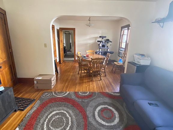 2nd image of 1439 Grand Ave APT 1