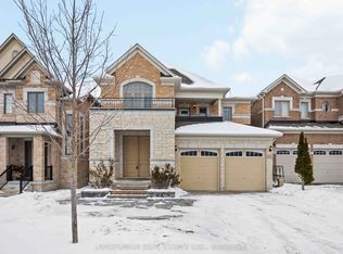 689 Somerville Dr, Newmarket, ON L3X 0J9