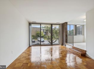 9901 Blundon Dr #7-201, Silver Spring, MD 20902