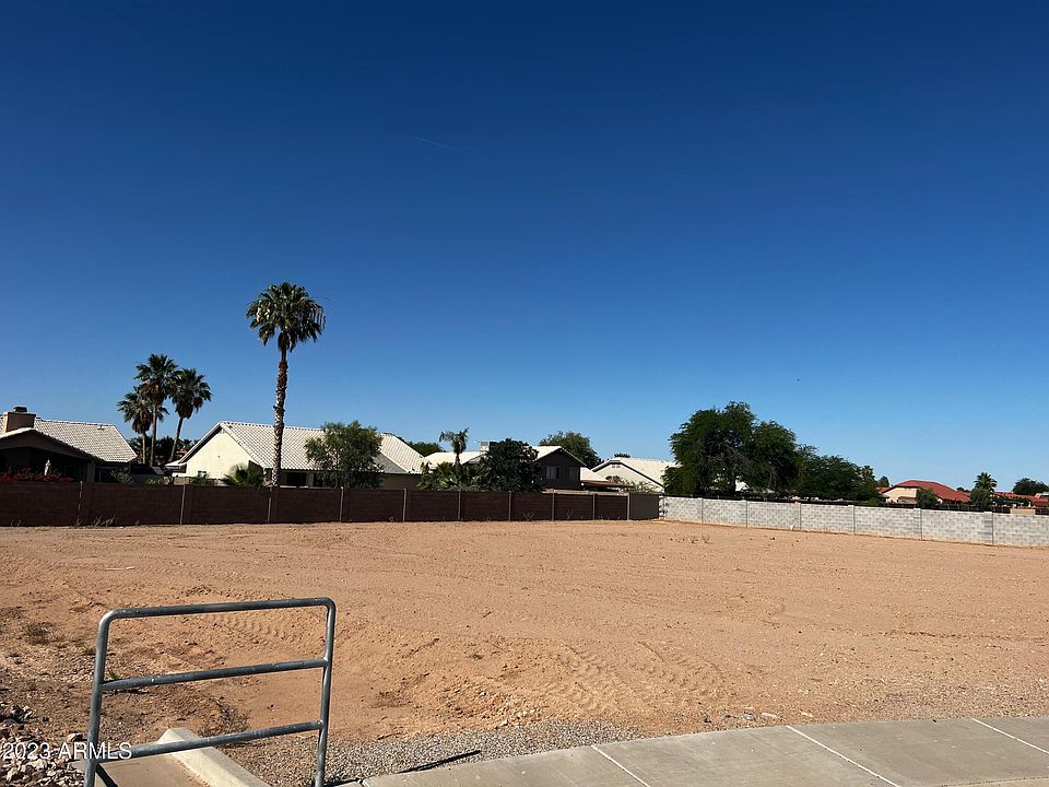 2nd image of 1555 N HIMOSA Drive #8