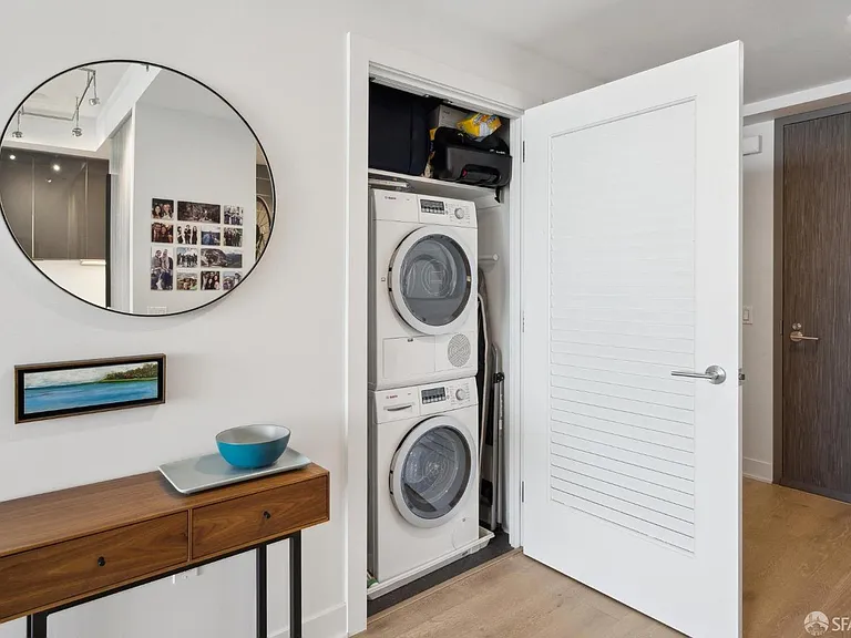 201 Folsom St #33D — Photo 35