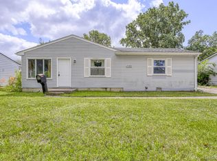 15371 Woodmont St, Romulus, MI 48174