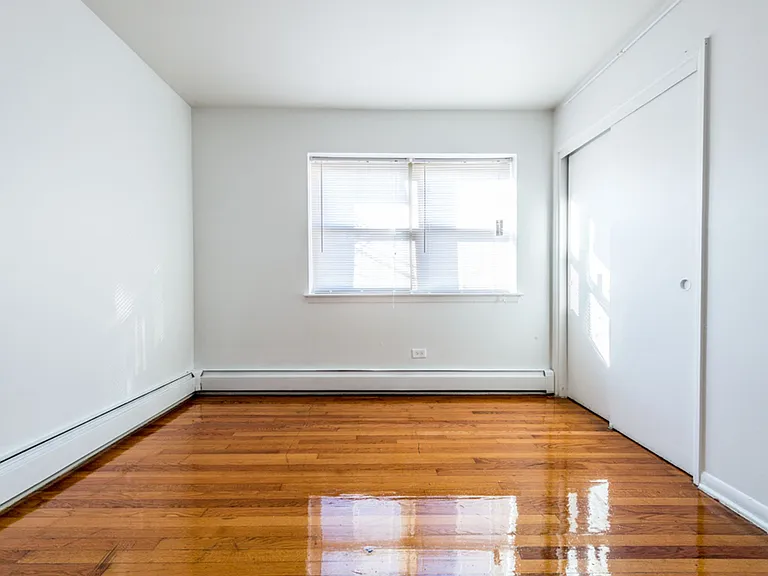 7101 S Artesian Ave — Photo 6