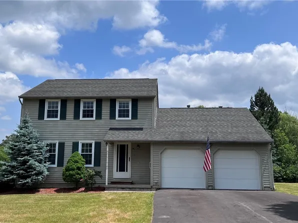 4936 Limehill Dr, Syracuse, NY 13215