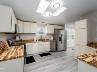 208 Clearview Dr, Holly Ridge, NC 28445