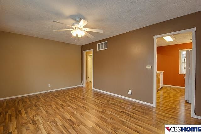 1st image of 3124 S 38th Ave