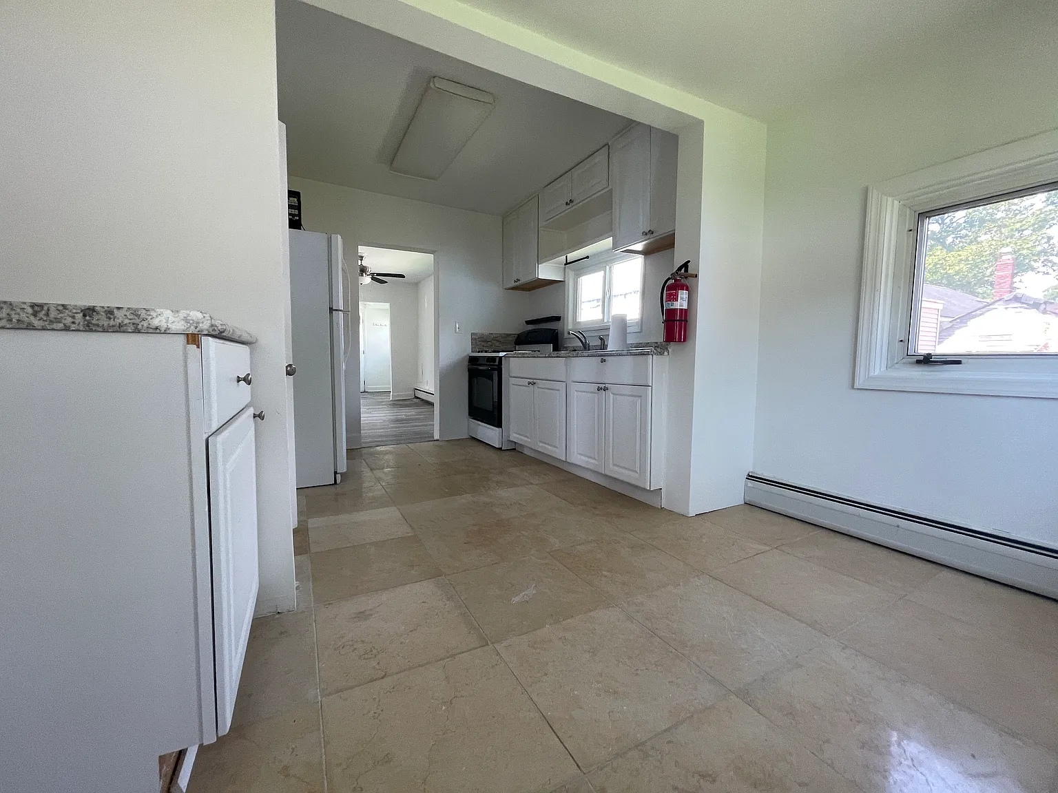 2 bed, 720 sqft, $2,500 — Photo 4