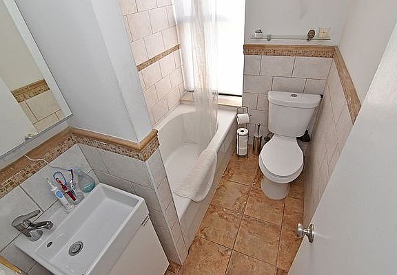 4th image of 126 Ludlow St #4