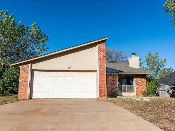 208 Stonewood Dr, Noble, OK 73068