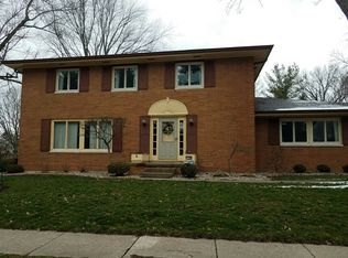 1106 E McHenry St, Urbana, IL