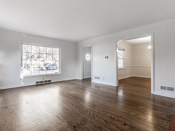 5th image of 6009 Crittenden Ave