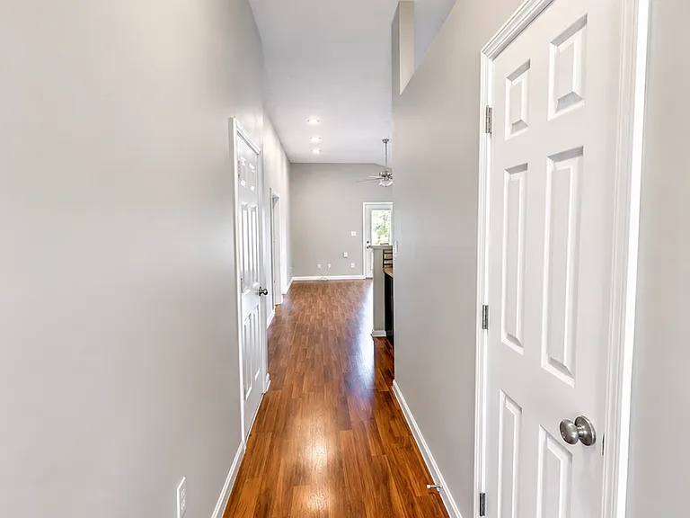 10417 Leven Blvd — Photo 2