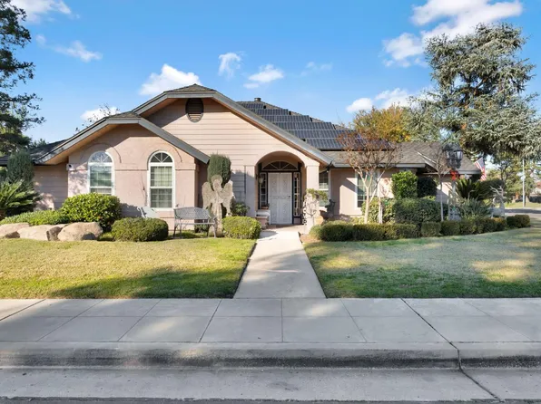 211 W Paul Ave, Clovis, CA 93612