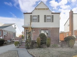 7511 173rd St, Fresh Meadows, NY 11366