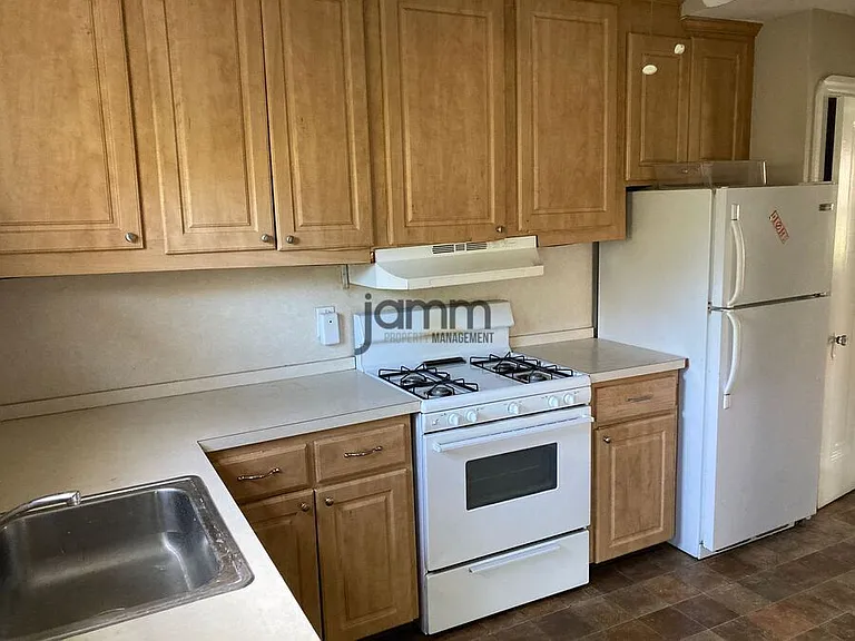 3722 Meadowbrook Blvd — Photo 9