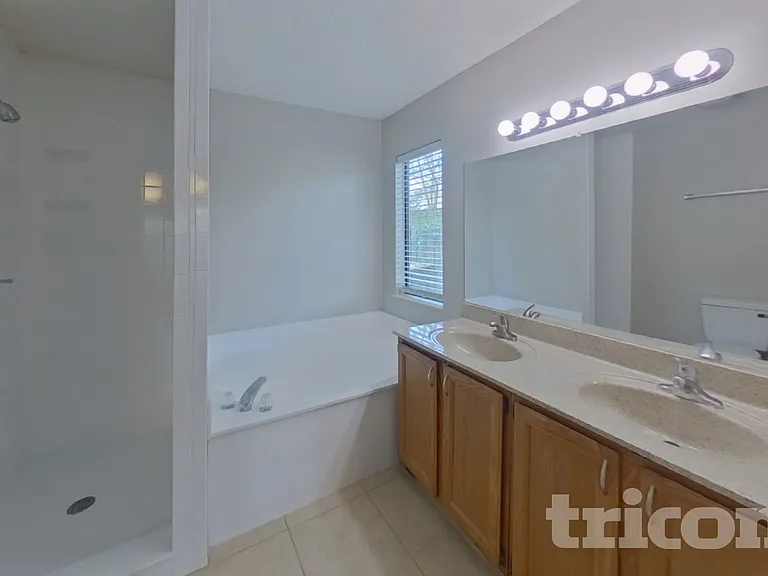 7943 Longshadow Ct — Photo 9